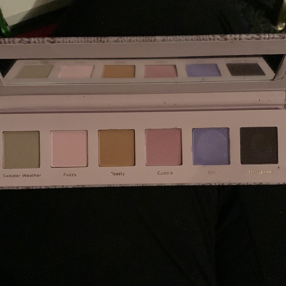Dominique cosmetics palette - Picture 2 of 2